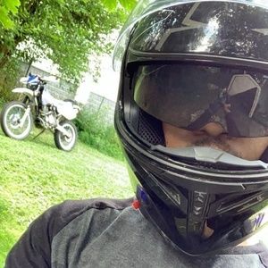 Meet your Posher, Kahlil